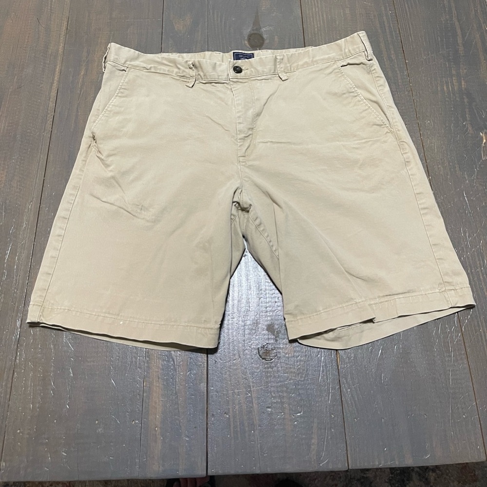 GAP GapKhakis Men’s Lived-In Shorts Size 38